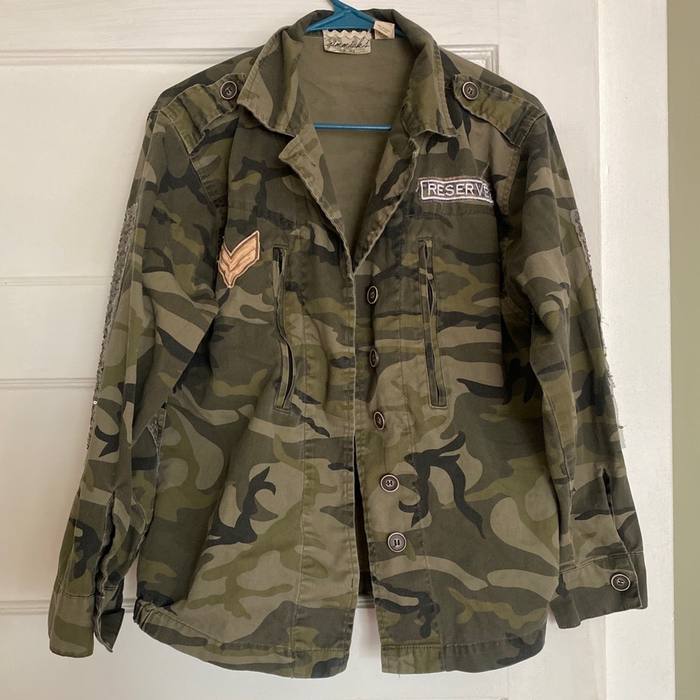 Gimmicks  by BKE Army Jacket  Size Small